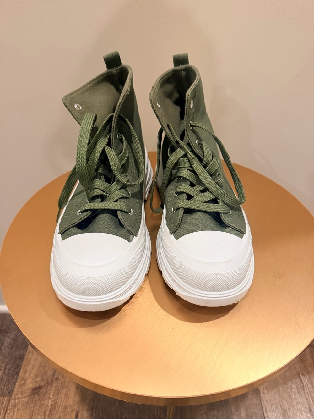 Source Unknown Olive Green and White High-Top Athletic Sneakers